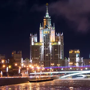  Apartment Izba Kotelnicheskaya Royal Tower